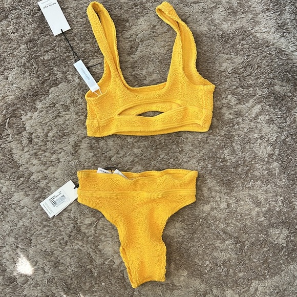 Bond-Eye Bikini Set NWT - Picture 6 of 6